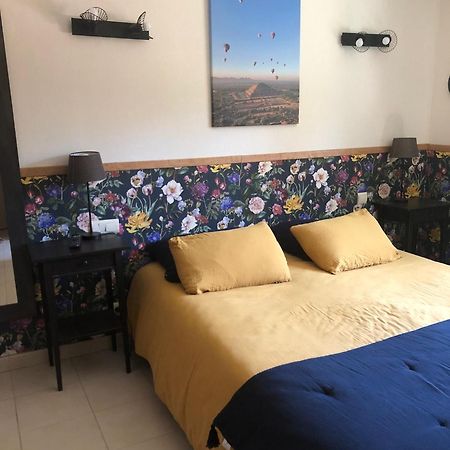 Au Bord De L Eau Bed & Breakfast Surba Exterior photo